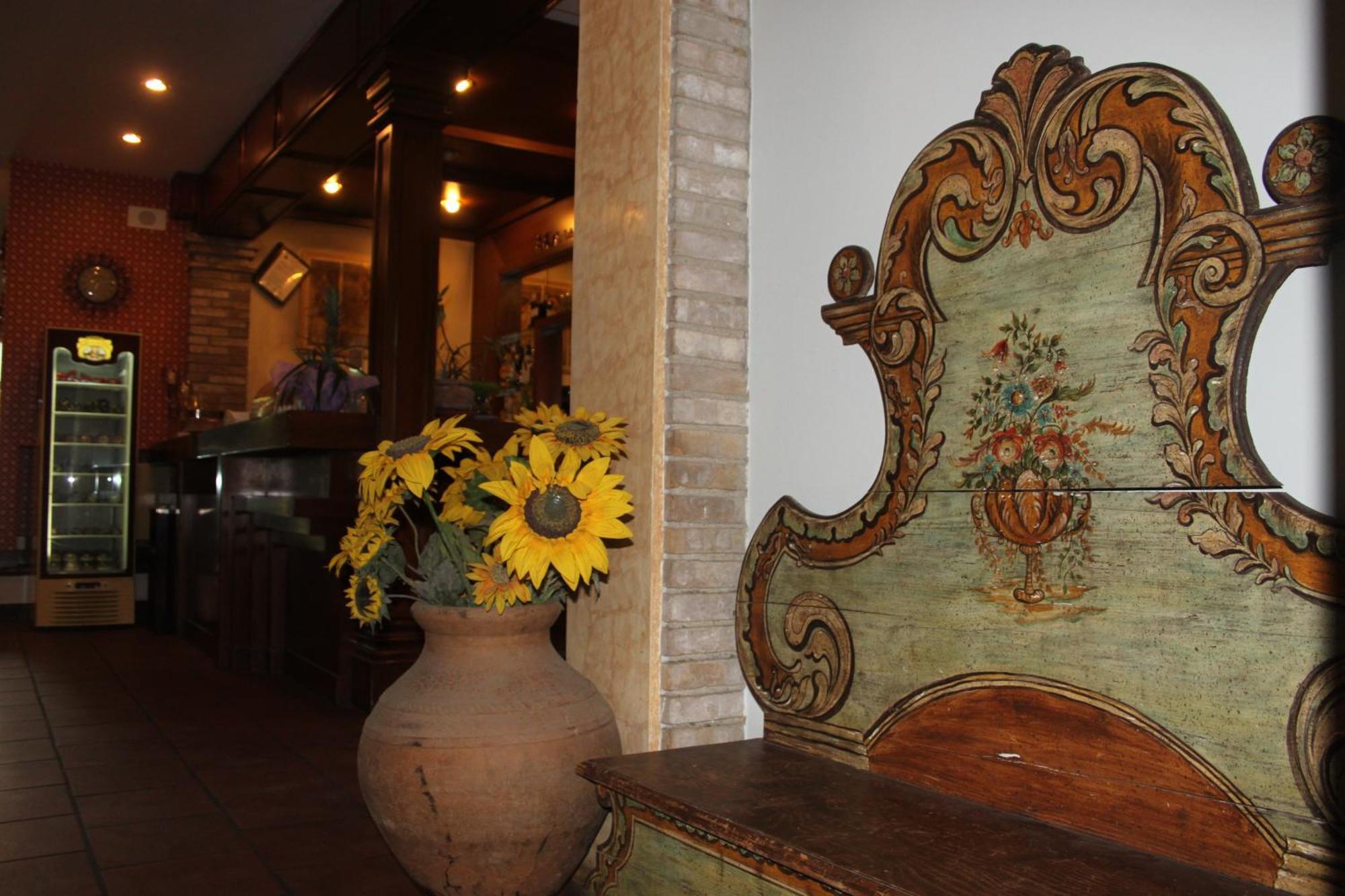 Hotel Girasole Civitanova Marche Exterior photo