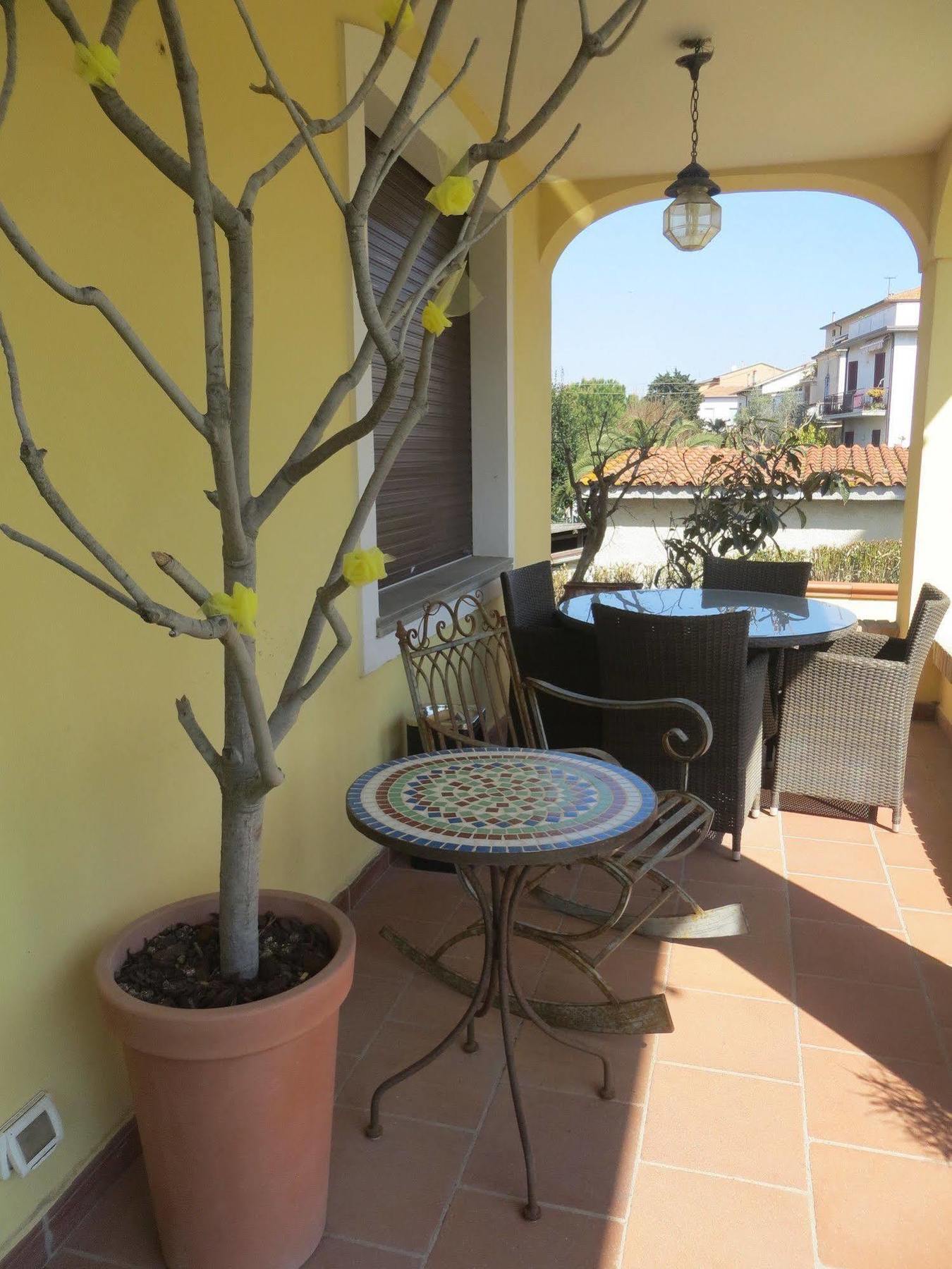Hotel Girasole Civitanova Marche Exterior photo